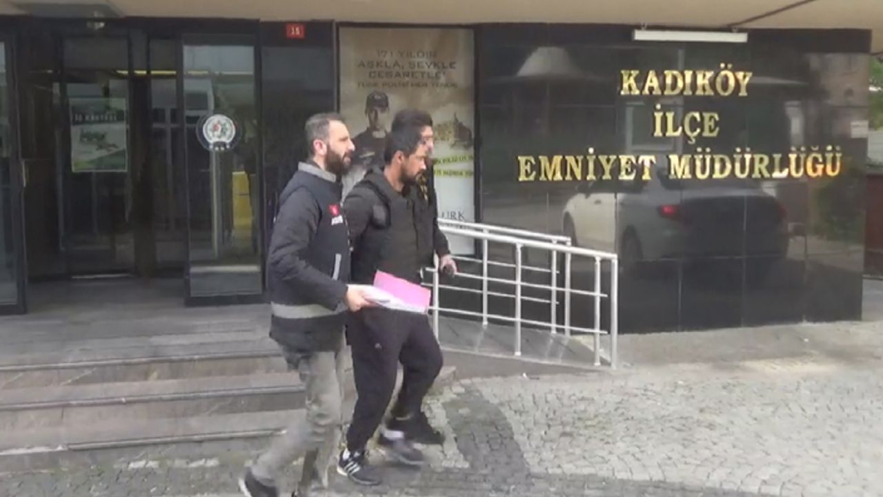 Kadıköy'de kadın cinayeti: Öldürdüğü eşini hastane kapısına atarak kaçtı