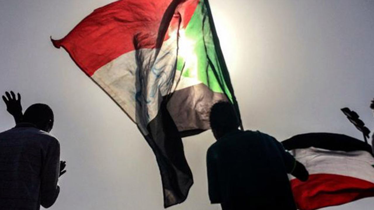Sudan'da göstericiler askeri yönetime taleplerini sundu