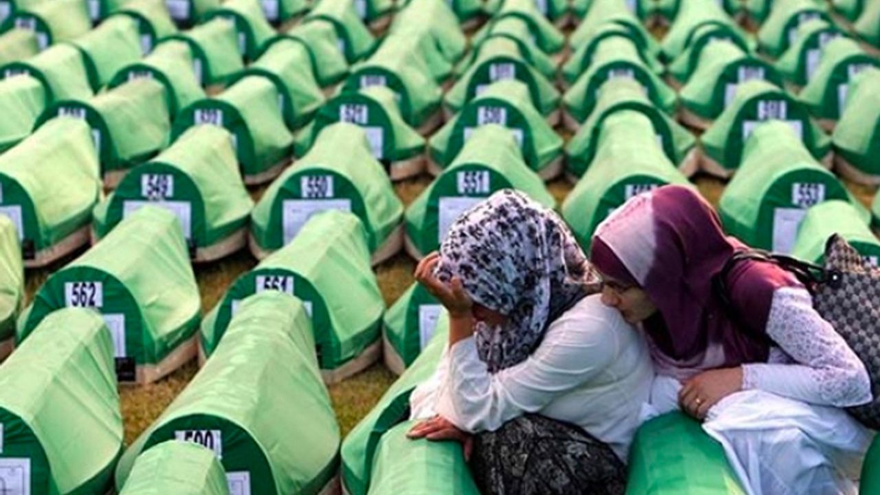 Srebrenitsa Katliamı: 2. Dünya Savaşı'ndan bu yana Avrupa'daki en büyük insanlık trajedisi