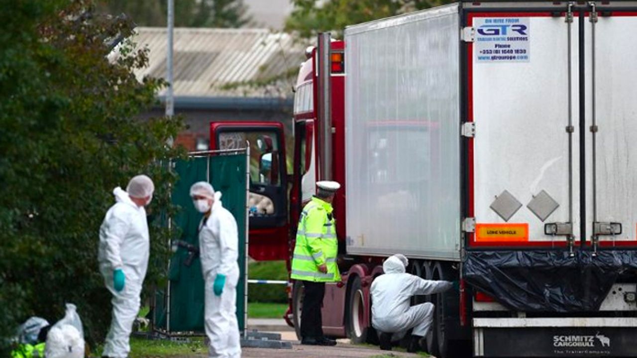 İngiltere'de cesedi bulunan 39 kişi Çin vatandaşı çıktı