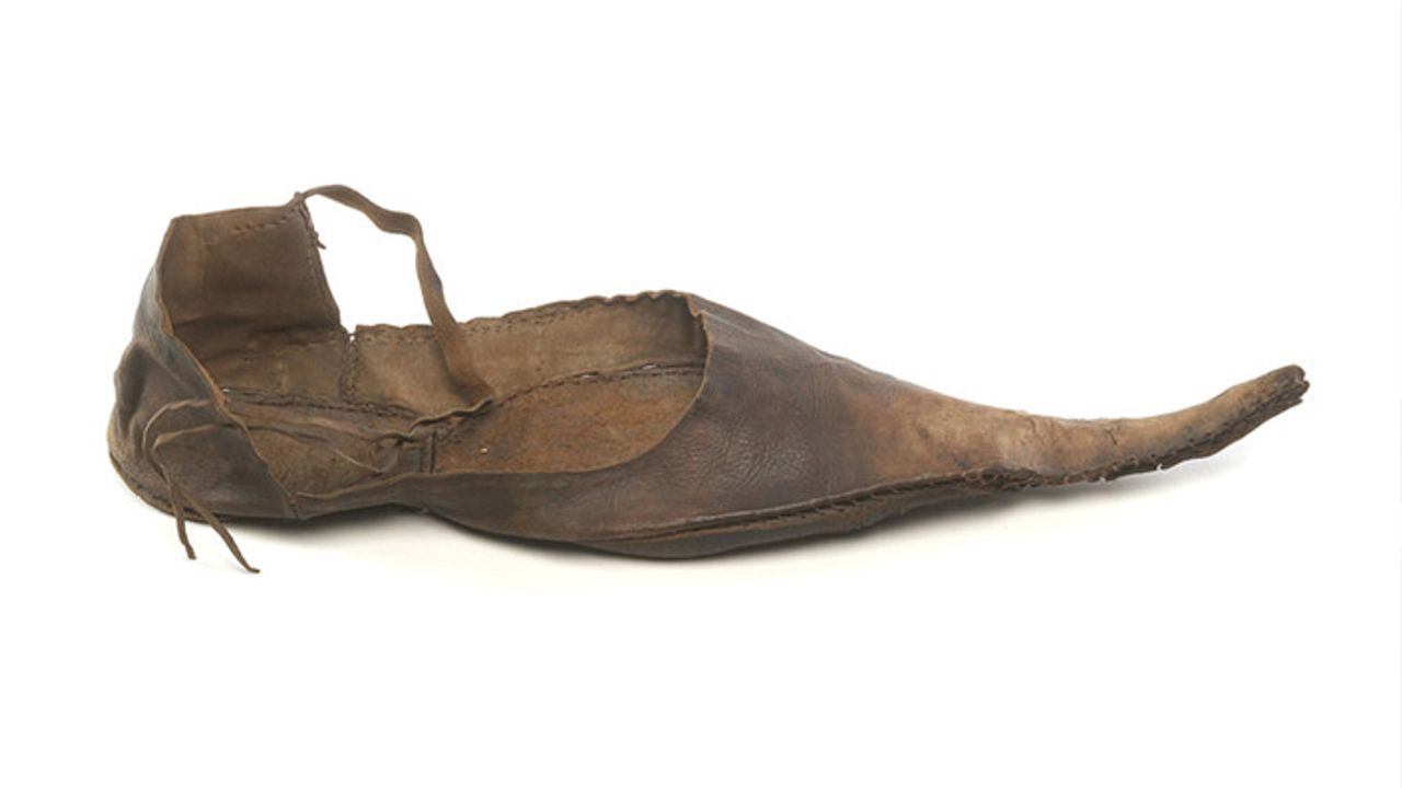 Ortaçağ’da Avrupalılar neden sivri burun ayakkabılara düşkündü?