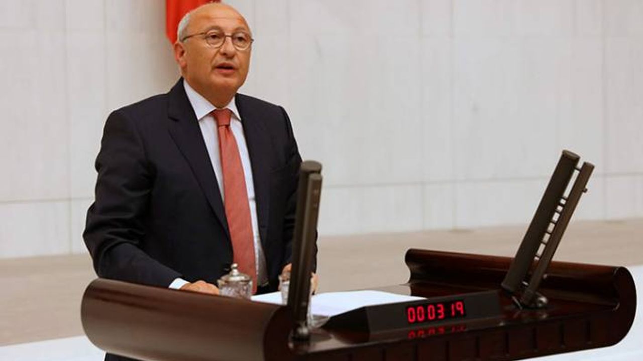 Çakırözer: Büyükelçilik makamları AKP'li vekillerin emeklilik projesi değil
