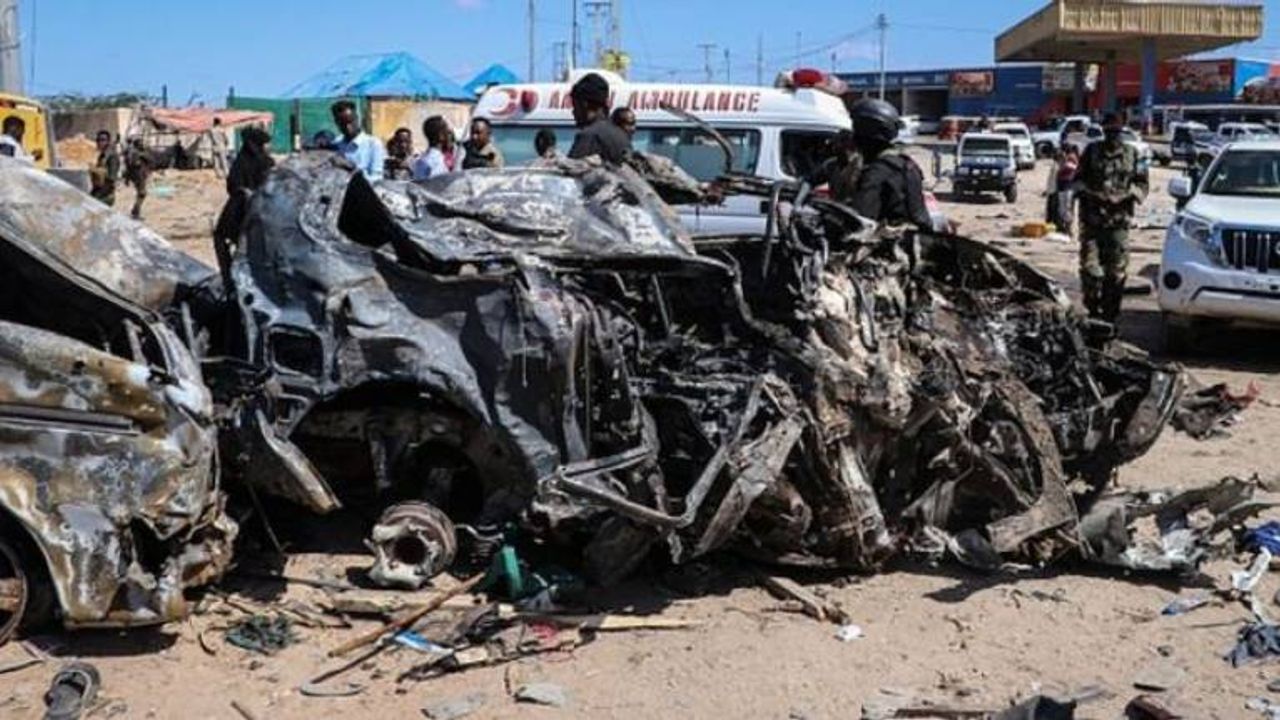 Somali'deki saldırıyı üstlenen Eş Şebap örgütü ‘onlarca kişiyi öldürdüğü için’ özür diledi