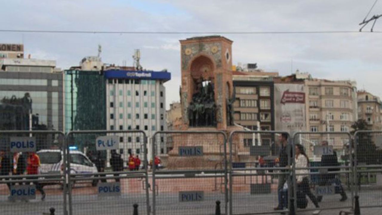 İstanbul Valiliği: Taksim ve İstiklal Caddesi'nde 8 Mart etkinliklerine izin yok