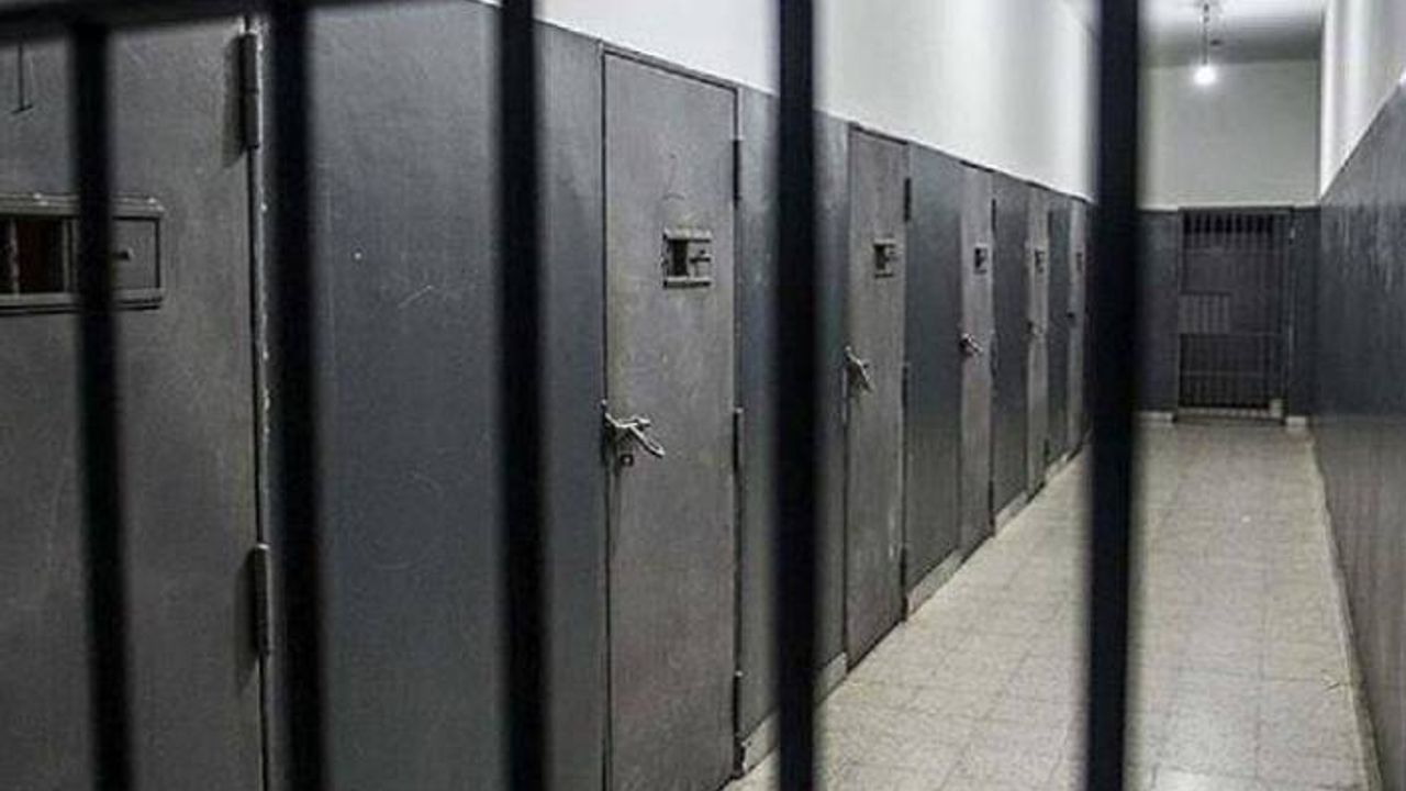 Diyarbakır cezaevleri raporu: Çıplak arama, hakaret ve şiddet