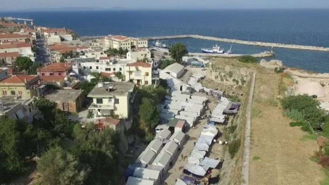 26 Türkiye vatandaşı iki balıkçı teknesiyle Yunanistan'ın Sakız Adası'na kaçtı: Siyasi iltica talebinde bulundular
