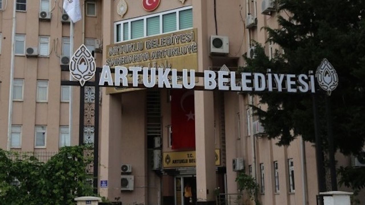 Artuklu'da AKP'li Belediye Başkanı'na verilen yetkiler geri alındı