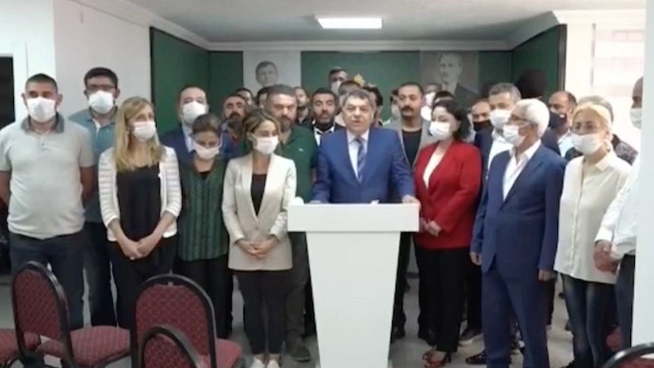 Gelecek Partisi'nde istifalar: Ankara İl Başkanı ve 7 ilçe başkanı partiden ayrıldı
