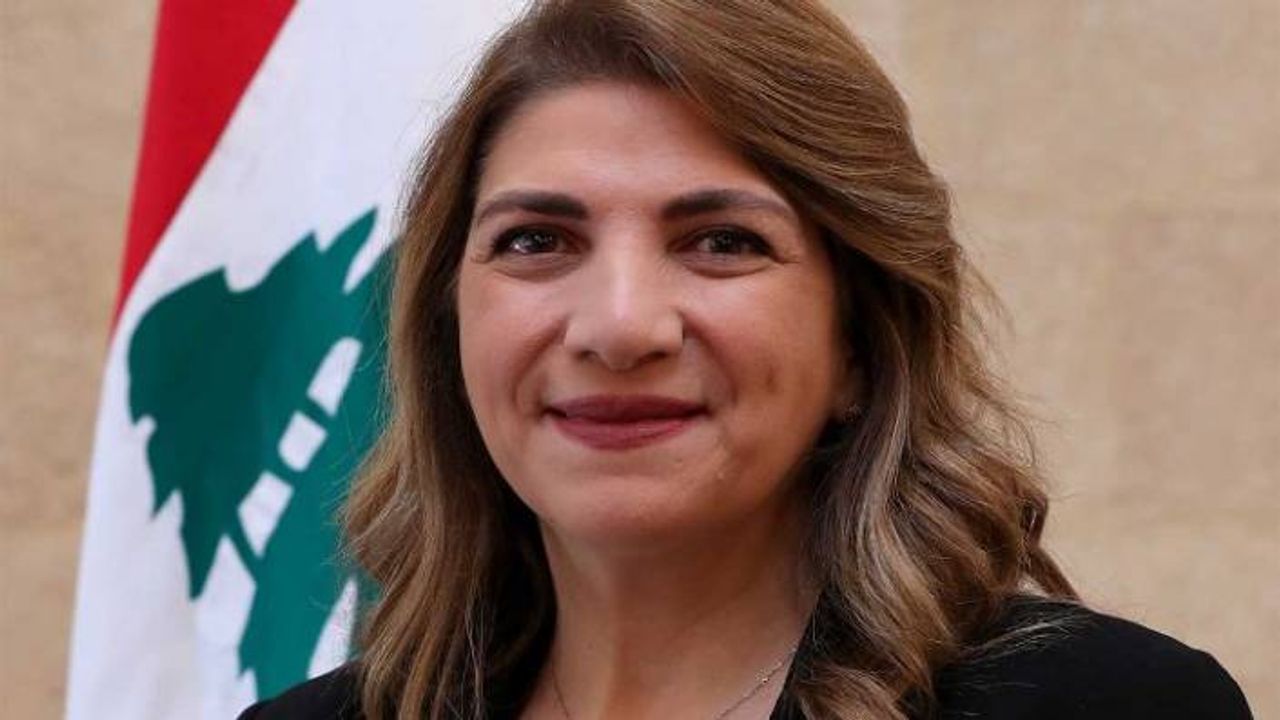 Lübnan'da adalet bakanı da istifa etti