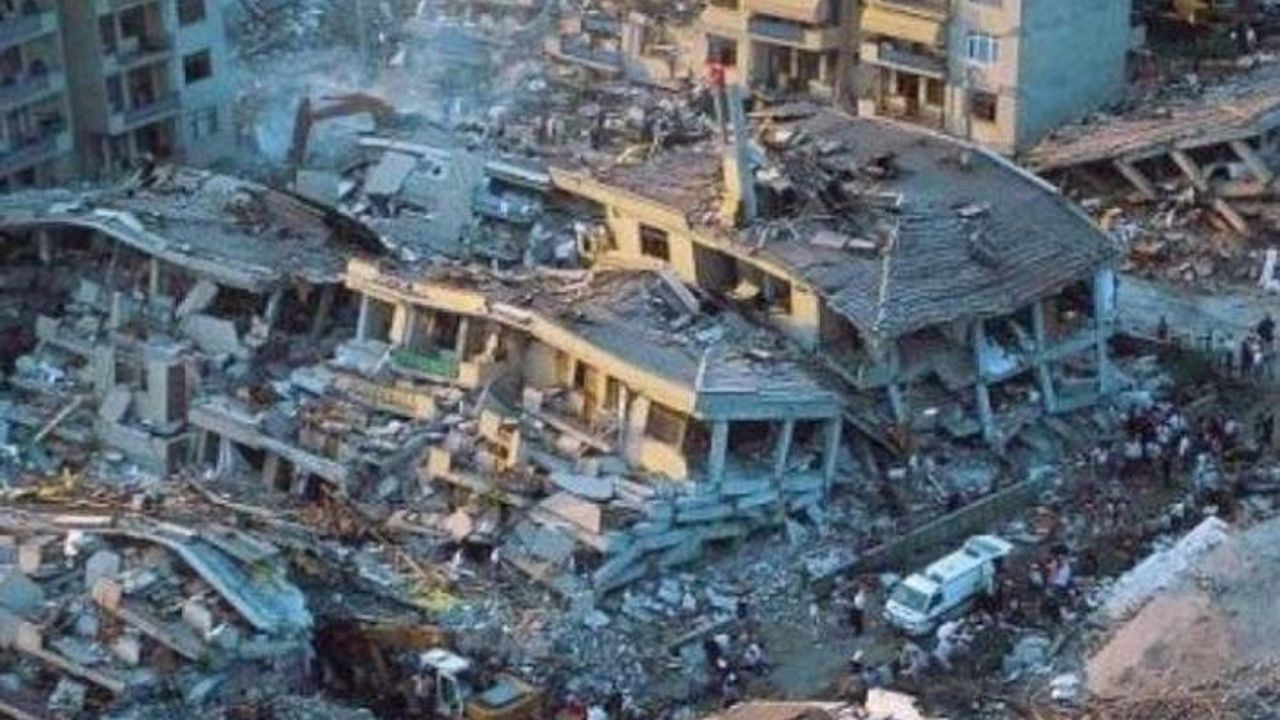 Prof. Dr. Altan: Olası İstanbul depreminde 200 bin kişi hayatını kaybedebilir