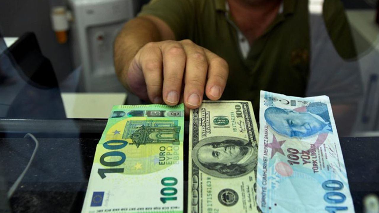 Doların neden yükseldiğini ekonomistler yorumladı: Türkiye tekrar 2018'deki gibi bir kriz yaşayabilir