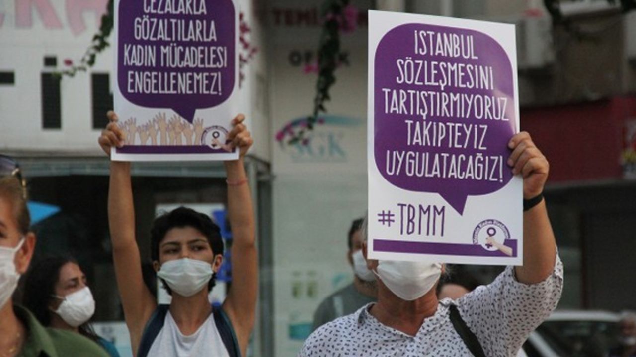 “İstanbul Sözleşmesi’ne sahip çıkıyoruz” eylemine katılan kadınlara para cezası