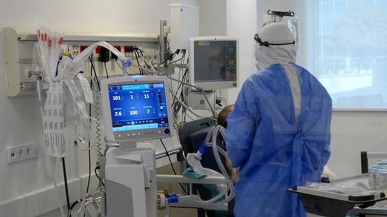 Türkiye'de 278 kişi daha koronavirüs nedeniyle hayatını kaybetti