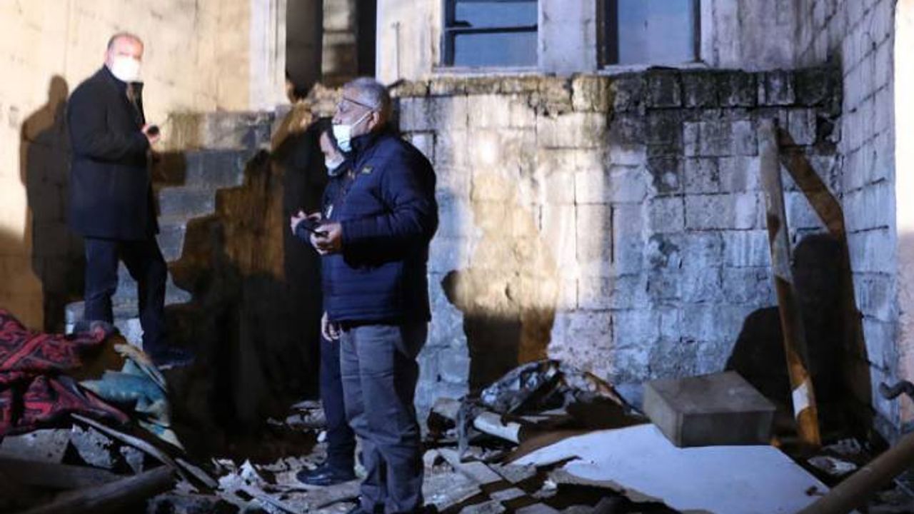 Antep'te Suriyeli ailenin kaldığı bina çöktü; anne yaşamını yitirdi