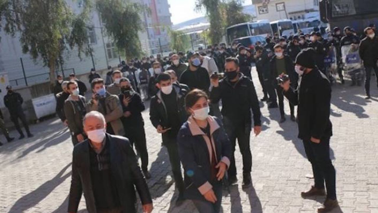 HDP'li Özgüneş: Polisin ve diğer güçlerin bizi durdurma şansı olmayacaktır