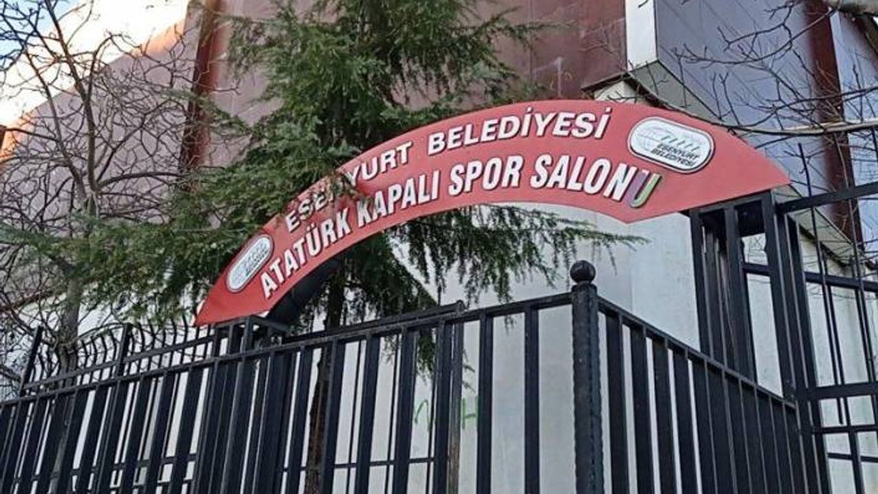 CHP'li belediyenin spor tesislerine el konuldu