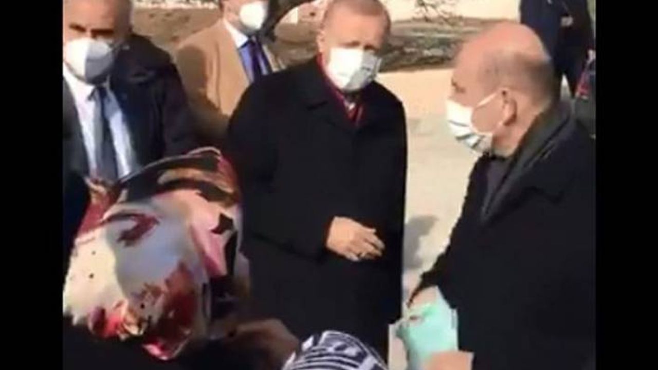 Elazığ'da yaşlı bir kadın "Açım açım" diye seslendi
