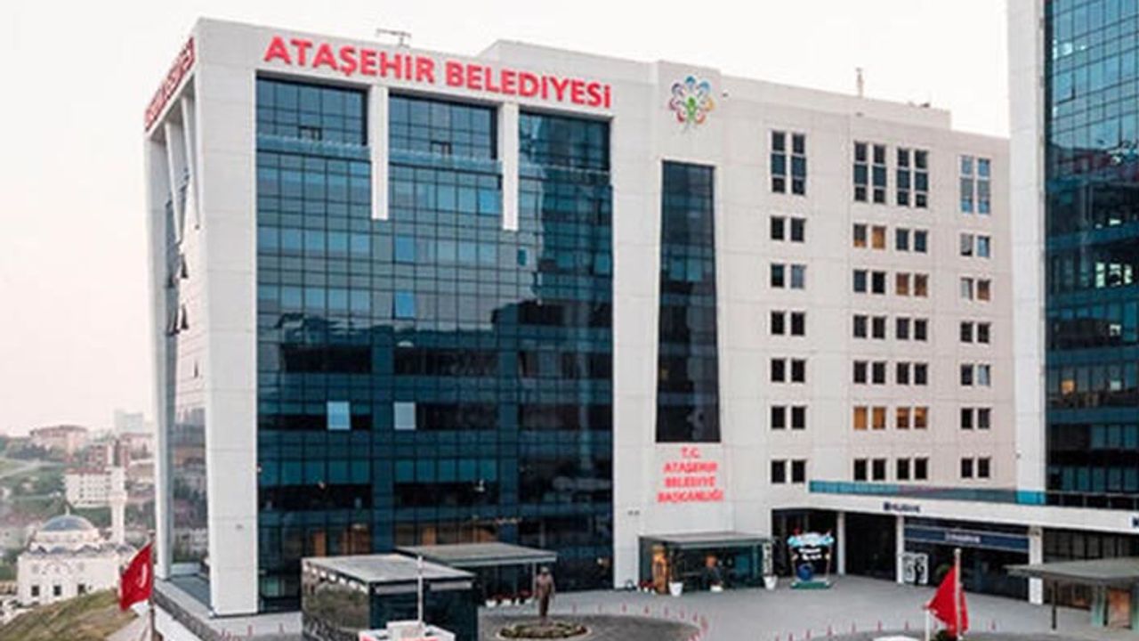 Kadıköy'den sonra Ataşehir Belediyesi işçileri de grev kararı aldı