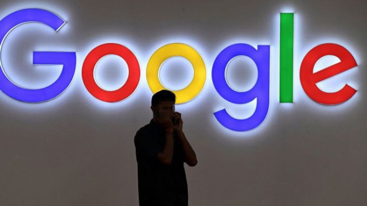 Google, okurların yüzde 90,6'sını iktidar medyasına yönlendiriyor