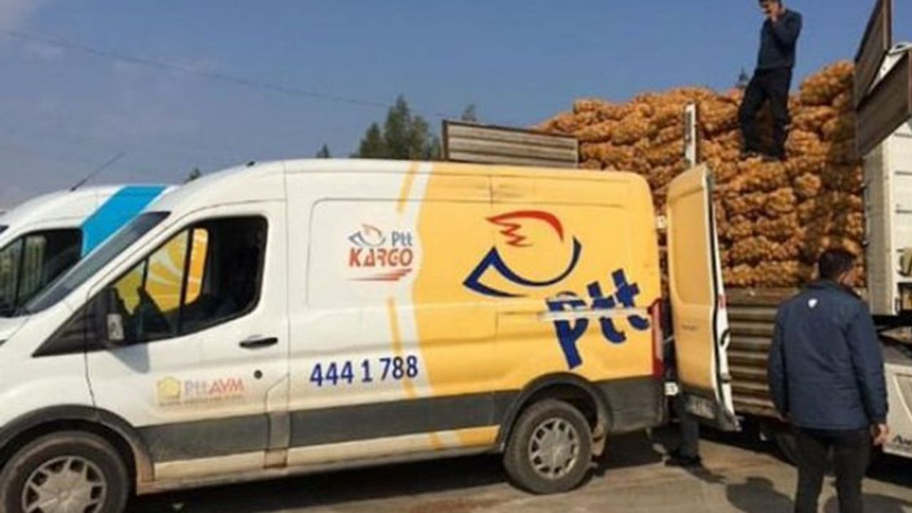 'PTT çalışanları patates soğan çuvallarını taşımaya zorlanıyor'