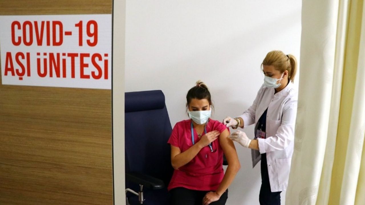 "Vatandaşların yüzde 25’i randevu almasına rağmen aşı yaptırmaya gelmiyor"