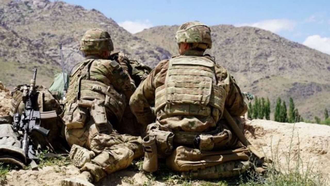 ABD Afganistan'daki askerlerini 'resmen' çekmeye başladı