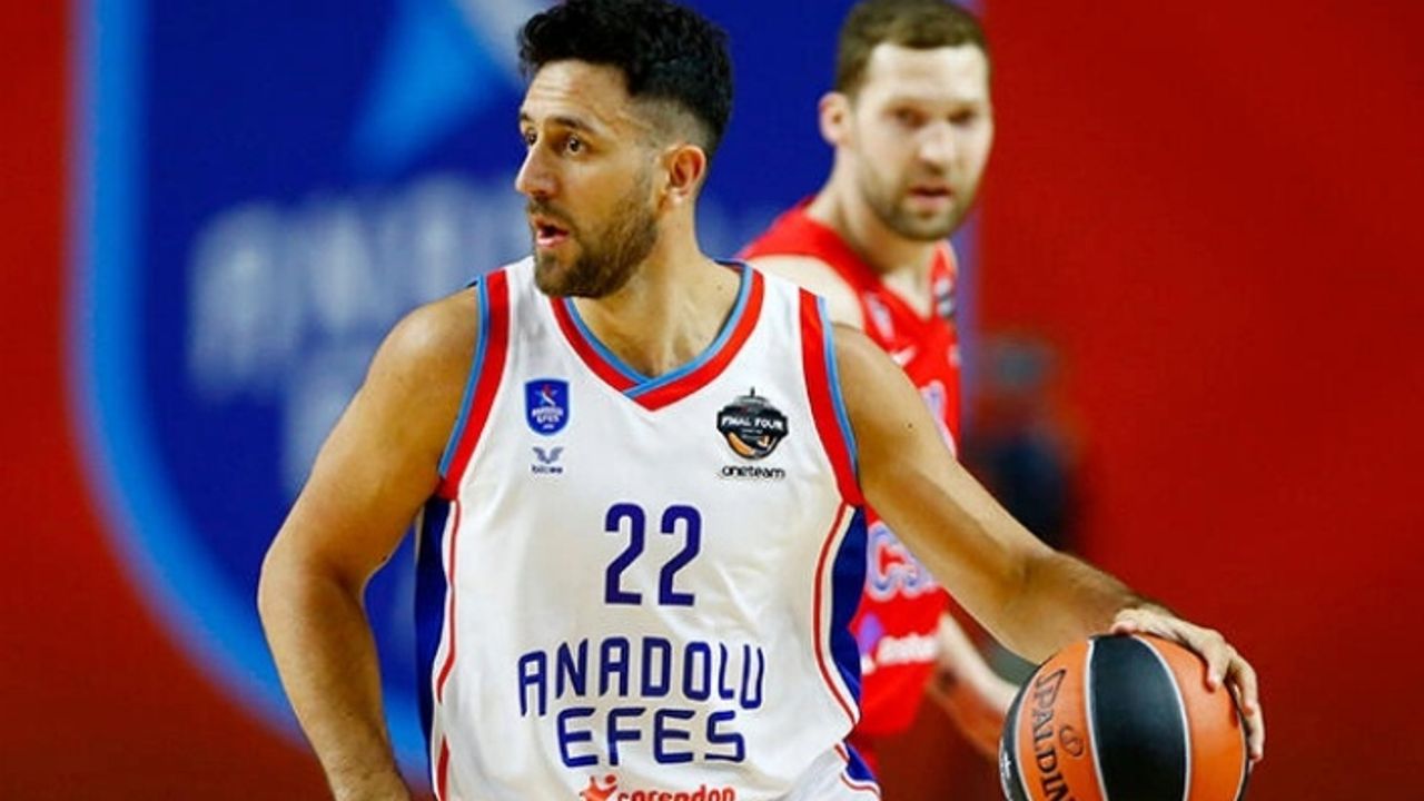 Anadolu Efes, EuroLeague'de finale yükseldi