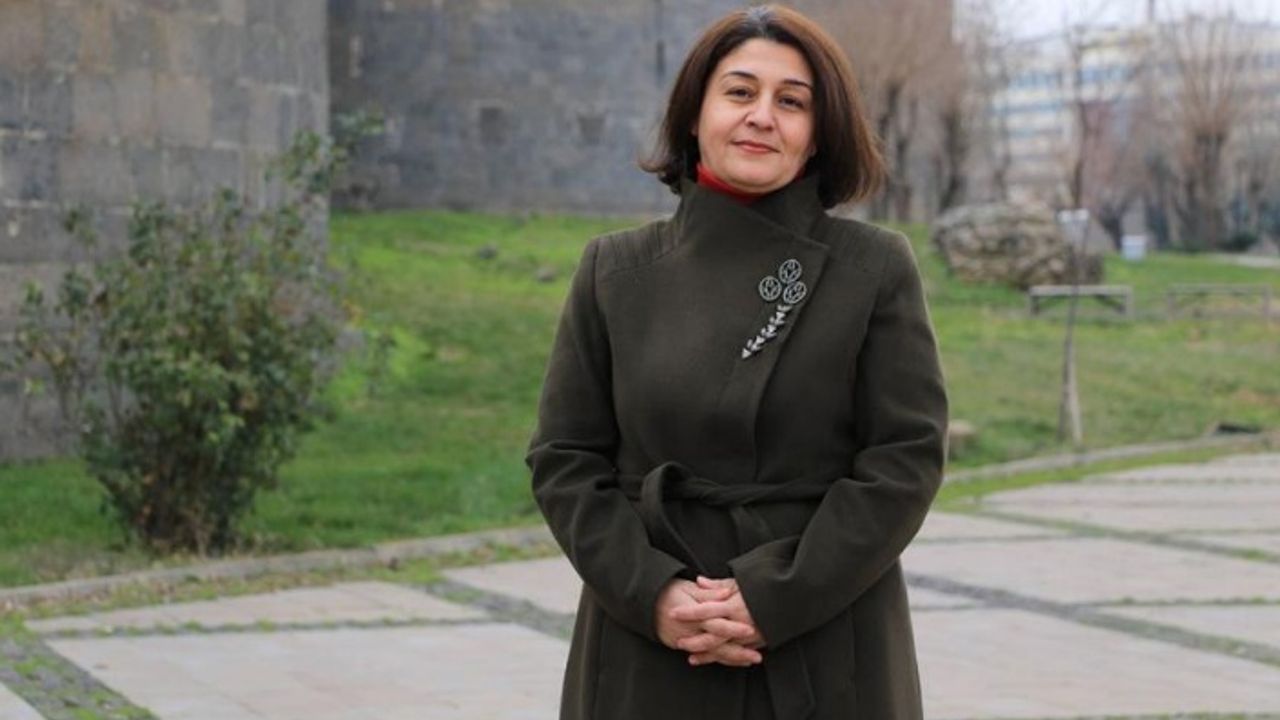 HDP Diyarbakır İl Eş başkanı Uyanık cezaevinde koronavirüse yakalandı