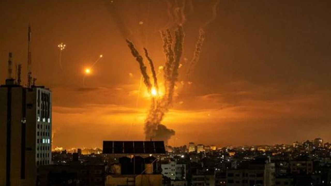 İsrail'in Gazze'ye düzenlediği saldırıda çoğu çocuk 10 kişi daha hayatını kaybetti