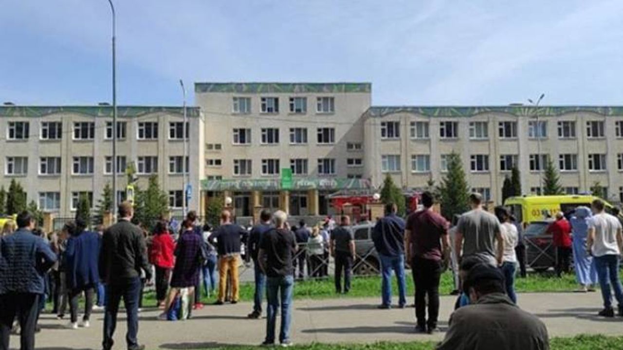Rusya'da okula silahlı saldırı: 13 kişi hayatını kaybetti