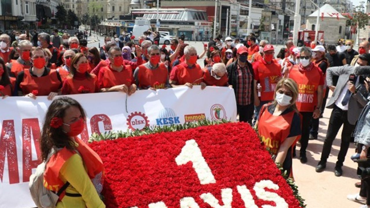 Sendika ve meslek örgütleri 1 Mayıs'ı Taksim'de kutladı