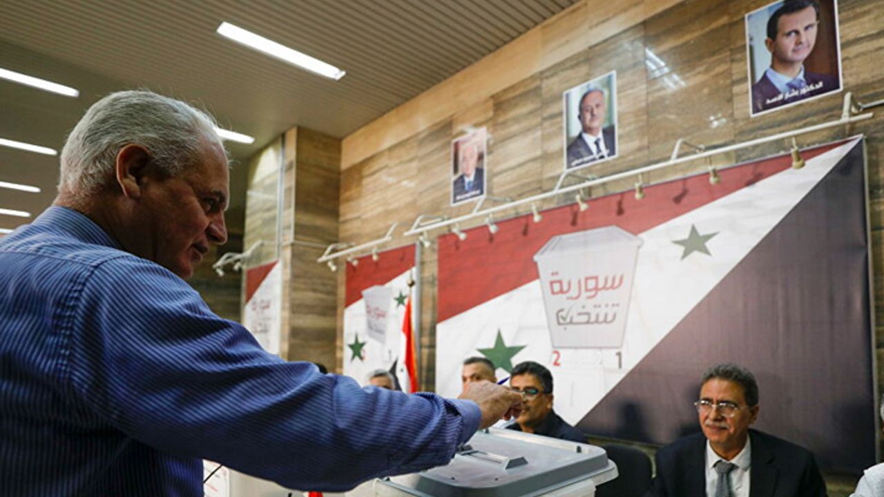 Suriye seçimleri başladı: Halk, 10 yıllık iç çatışmalara rağmen geniş katılımla sandık başında