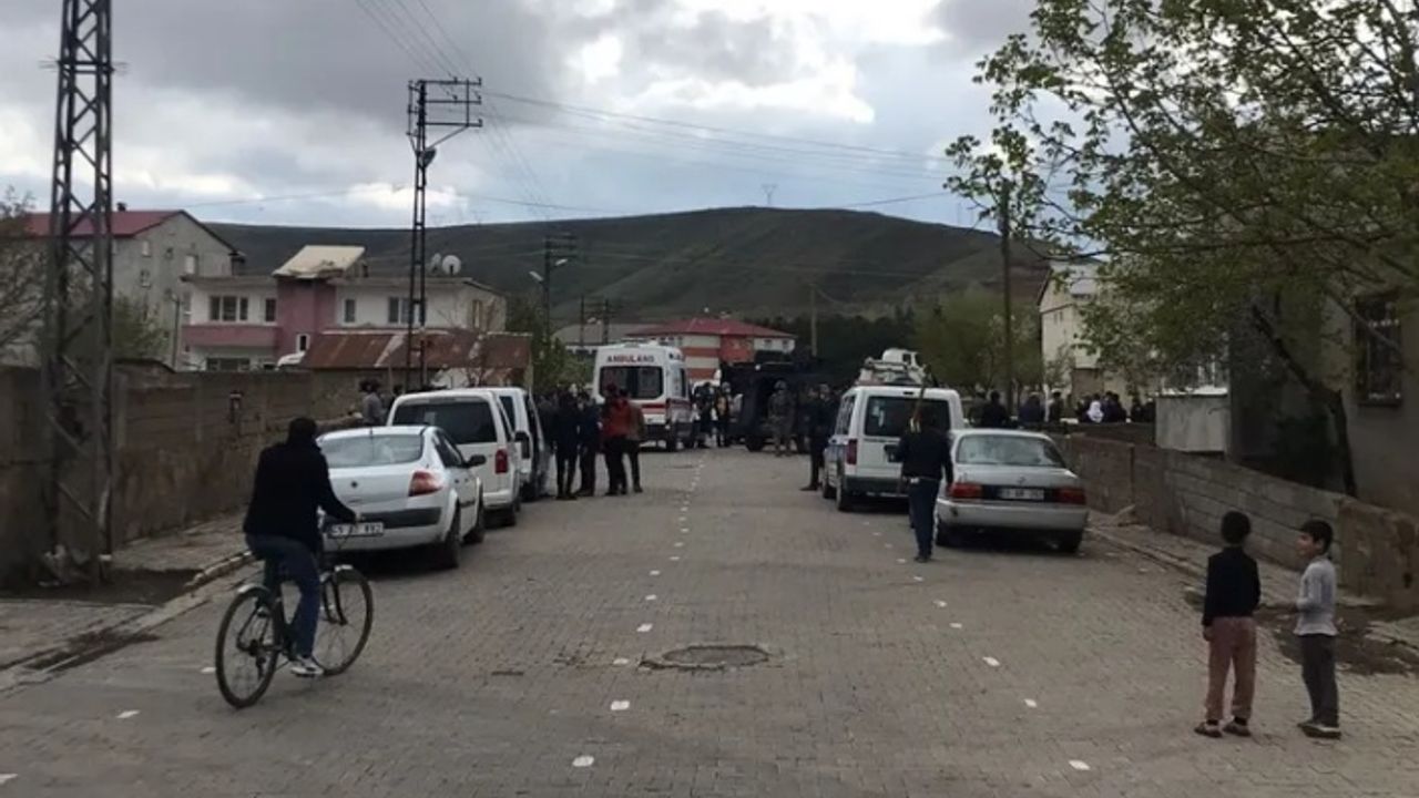 Tatvan’da silahlı kavga: 1 çocuk öldü