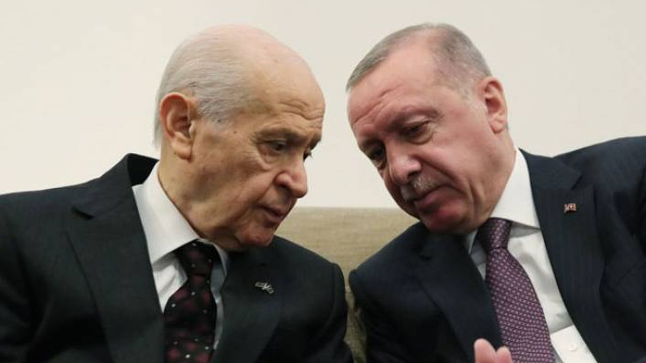 AKP ve MHP'nin seçim yasası değişikliği görüşmelerinde 'masadan eksiklerle kalkıldığı' belirtiliyor