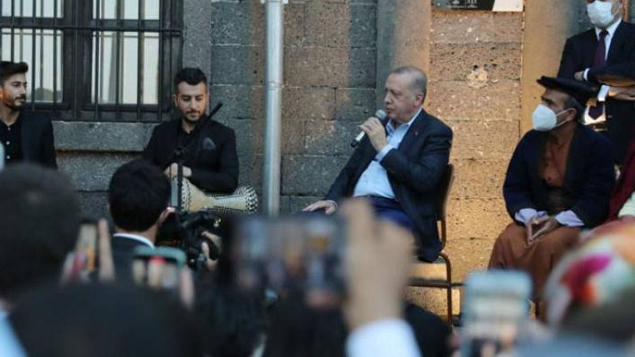 'Erdoğan Diyarbakır’a "Yeni bir çözüm süreci" için mi gitti?'