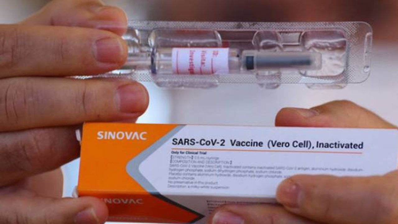 Fahrettin Koca Sinovac aşısının etkililik oranını açıkladı