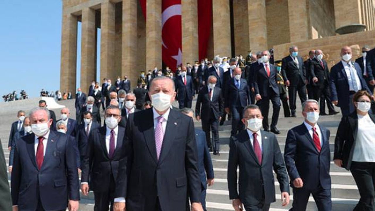 30 Ağustos Zafer Bayramı: Erdoğan Anıtkabir’e çıktı