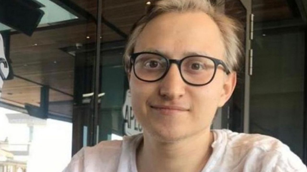 Kanser hastası genç öğrenci, Türkiye'de ilaç bulamadığı için yaşamını yitirdi