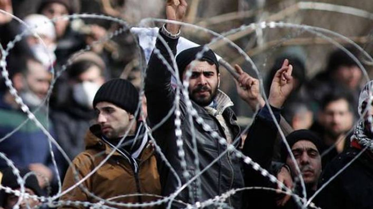 Metropoll anketi: Afgan sığınmacılara sınır kapıları açılırsa, seçmenin yüzde 54'ünün AKP'ye bakışı olumsuz etkilenecek