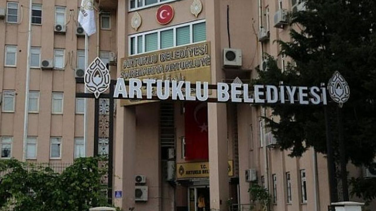 AKP'li Artuklu Belediyesi 21 milyonluk ihaleyi AKP'li firmaya verdi