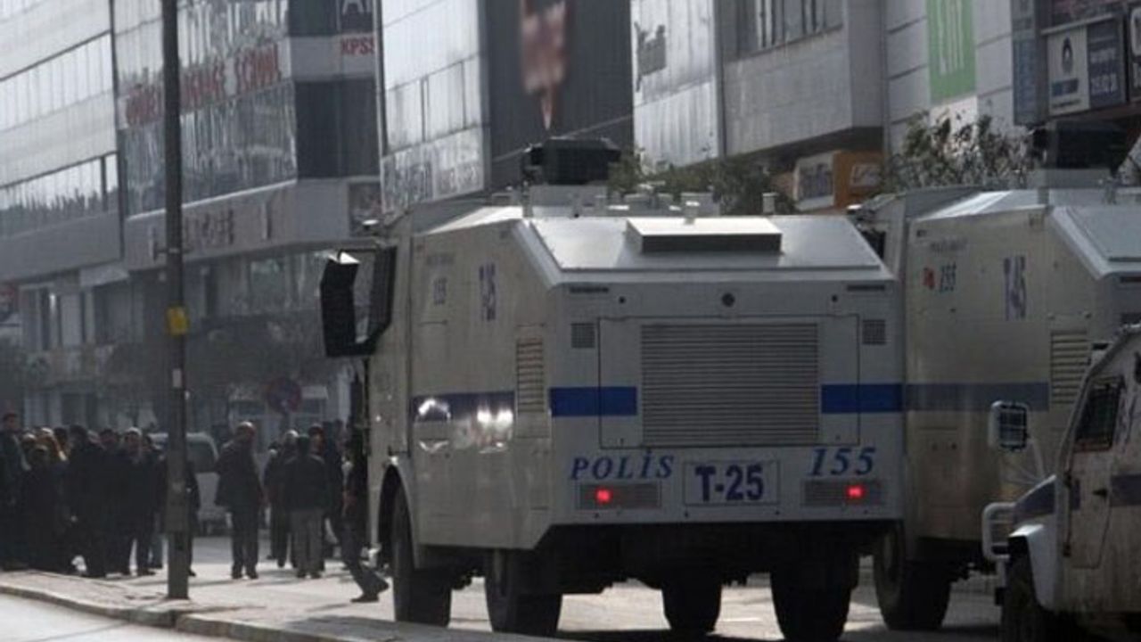 Bitlis'te toplantı ve gösteri yürüyüşleri 15 gün süreyle izne bağlandı