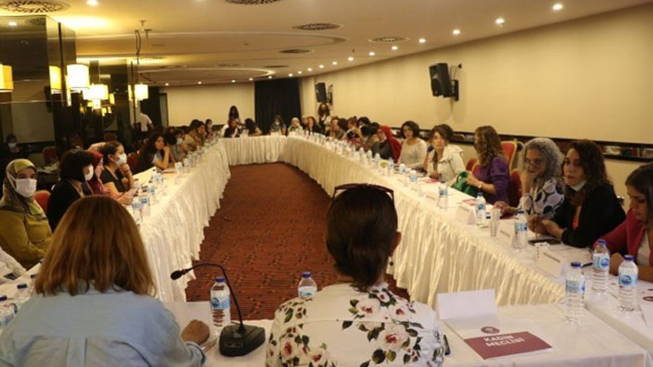 HDP'den ‘Kadın özgürlükçü yerel yönetimler’ atölyesi