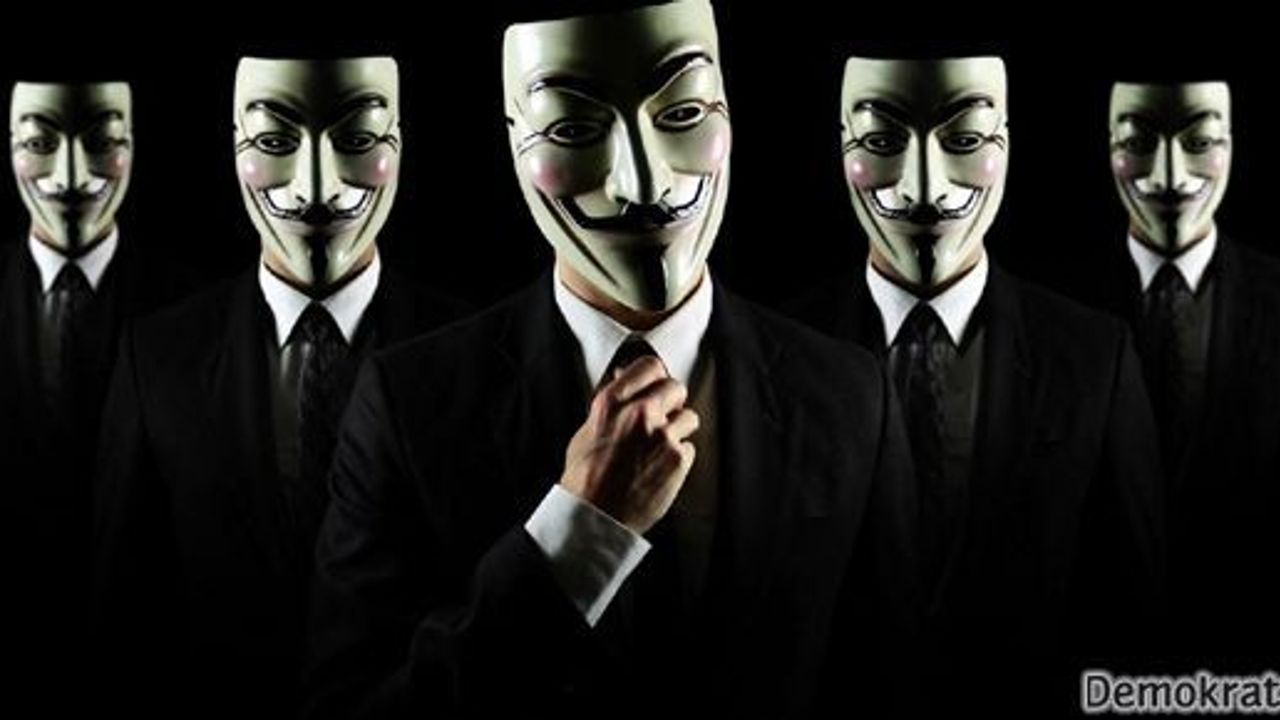 'Anonymous Emniyet'in sitesini hackledi'