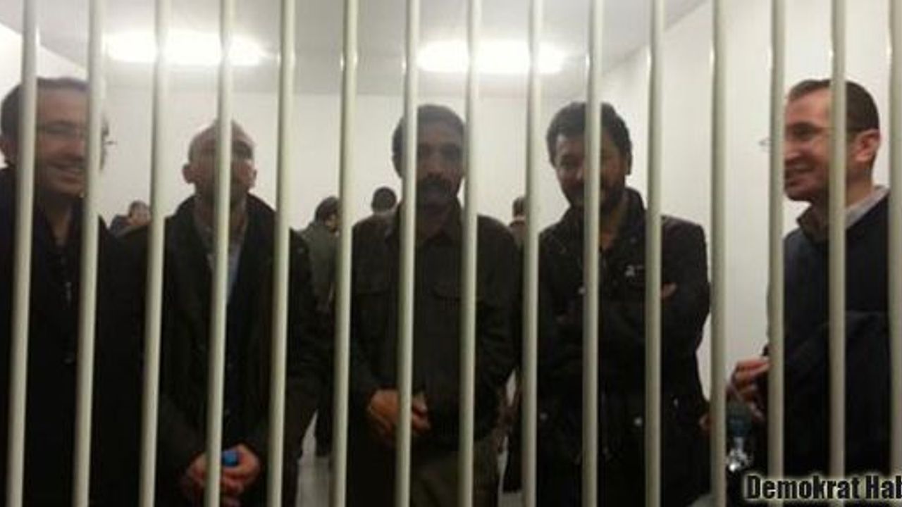 ÇHD'li avukatların tutukluluğuna itiraz edildi