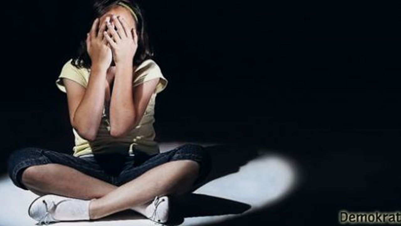  Cinsel istismar mağduru kız çocuğuna muayene işkencesi