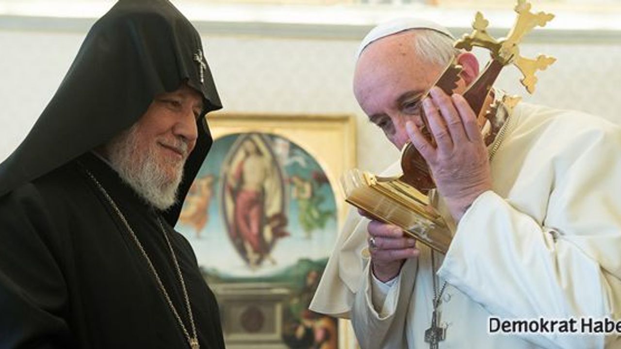 Ermeni Katolikosu Papa'yla görüştü