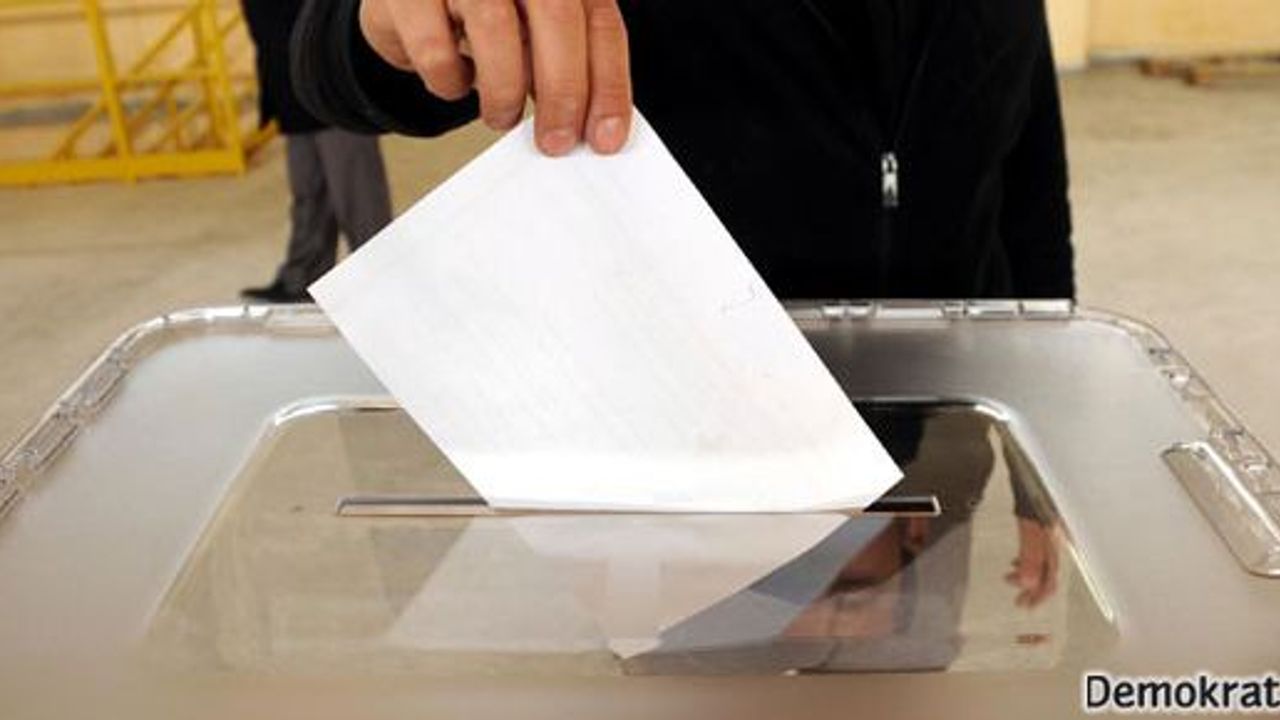 Hopa'da oylar yeniden sayıldı