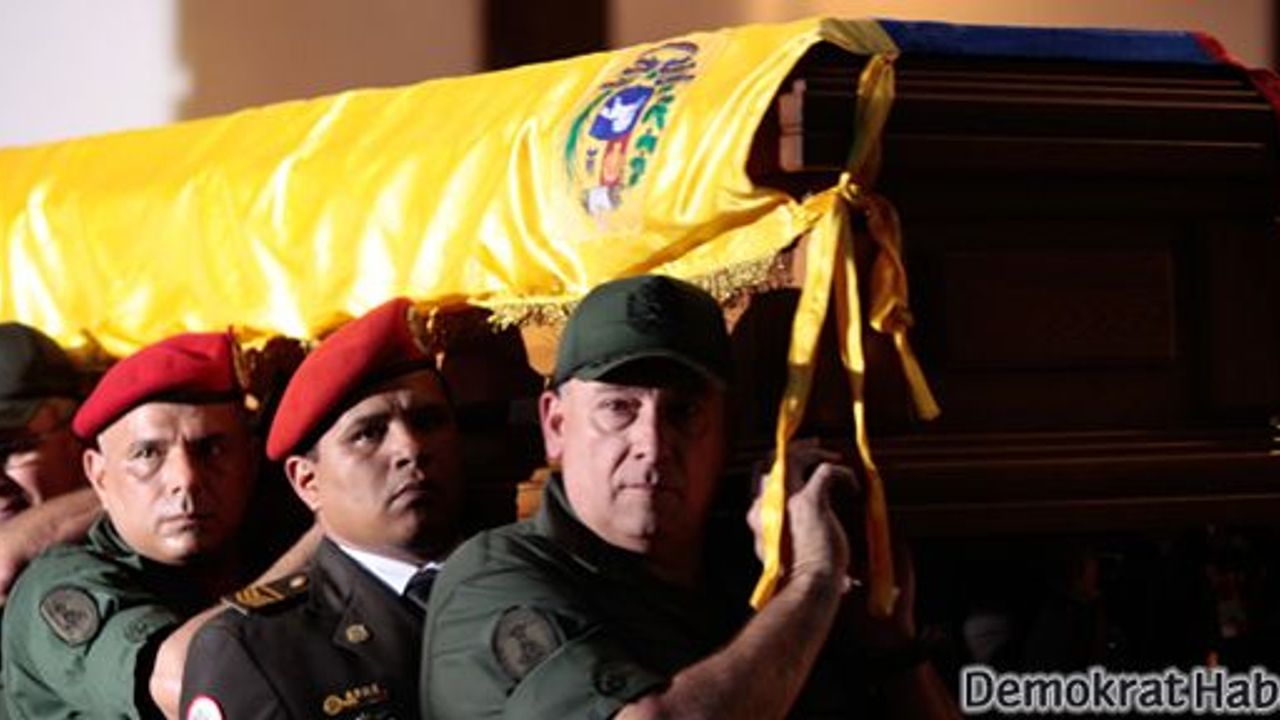 Hugo Chavez mumyalanmayacak