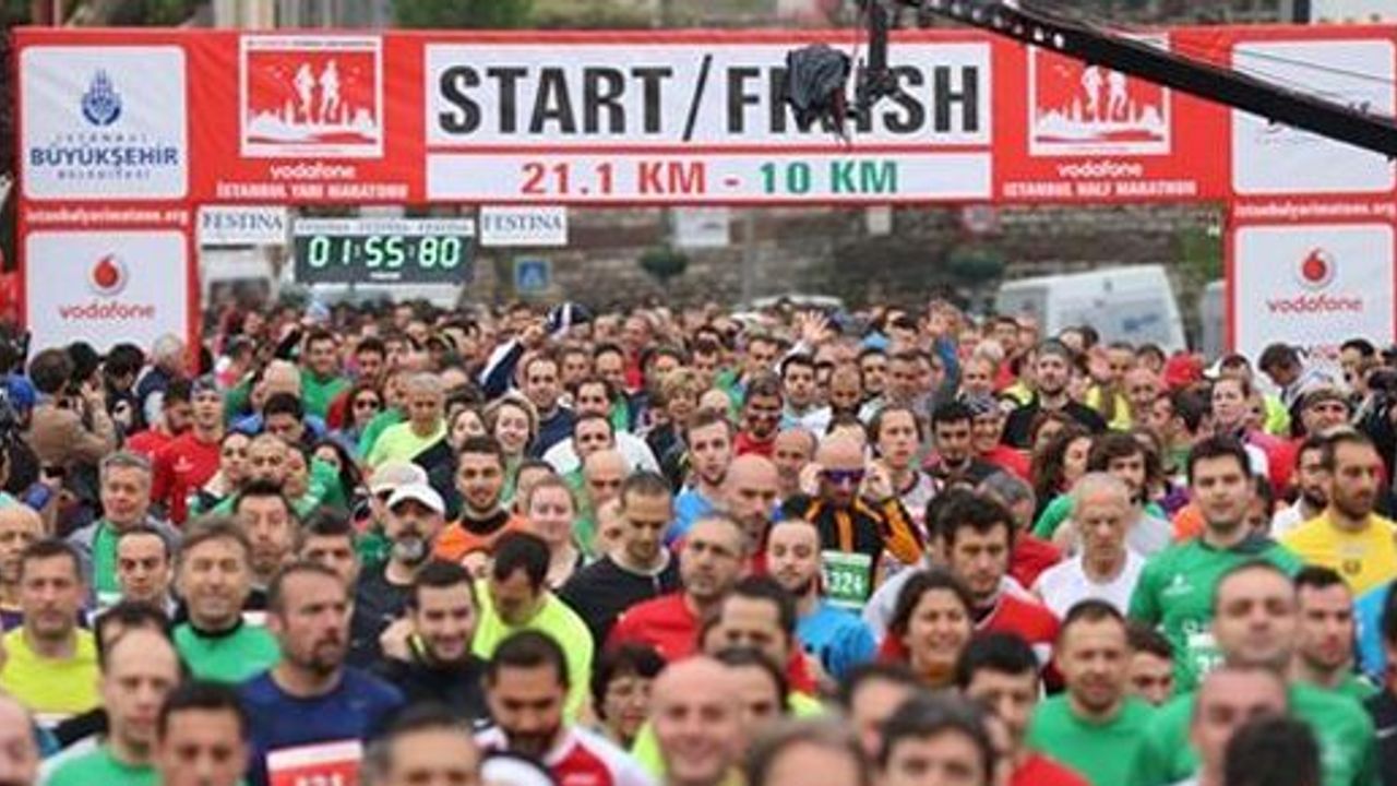 İstanbul'da maraton koşuldu