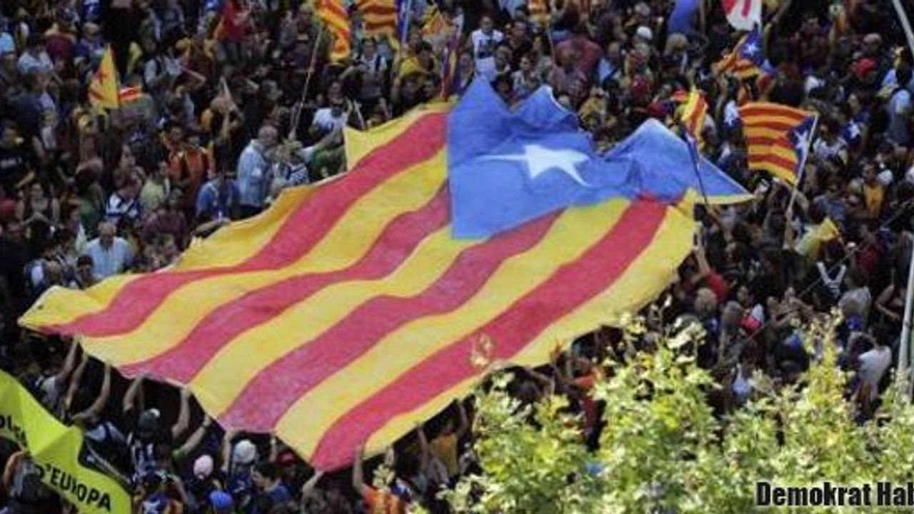  Katalanlar bağımsızlık için yürüyecek